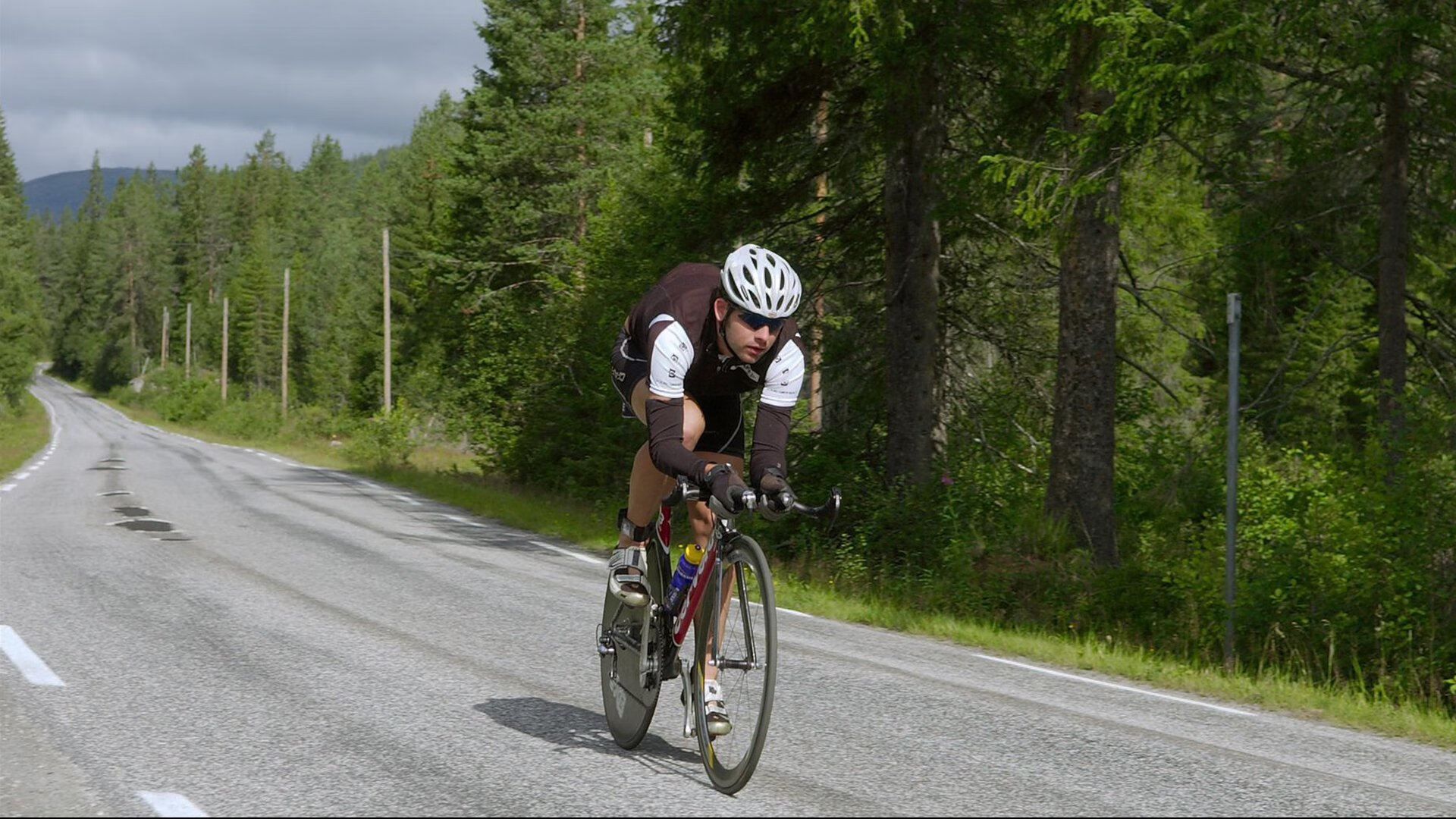 “萨尔·巴赫的爆发力,助力南非羚羊队破纪录”